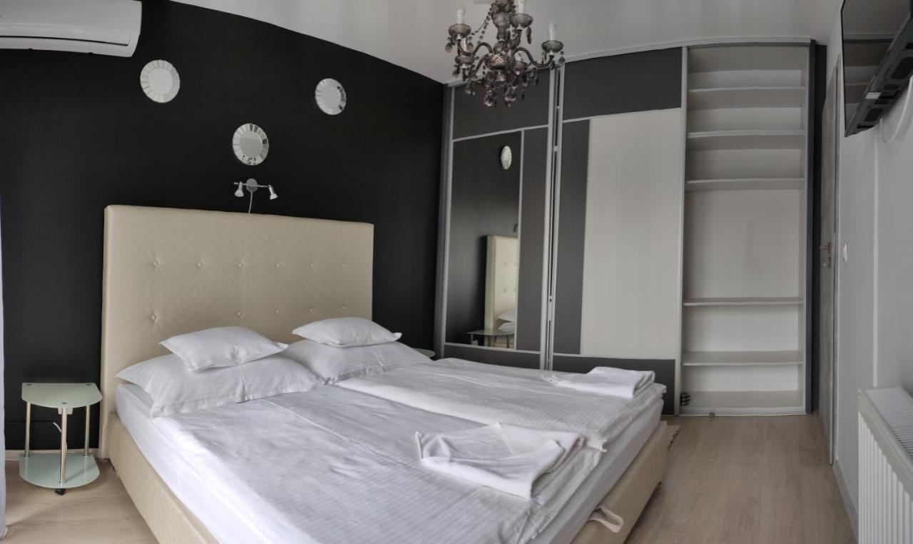 Ikon Apartman Hajduszoboszlo Luaran gambar