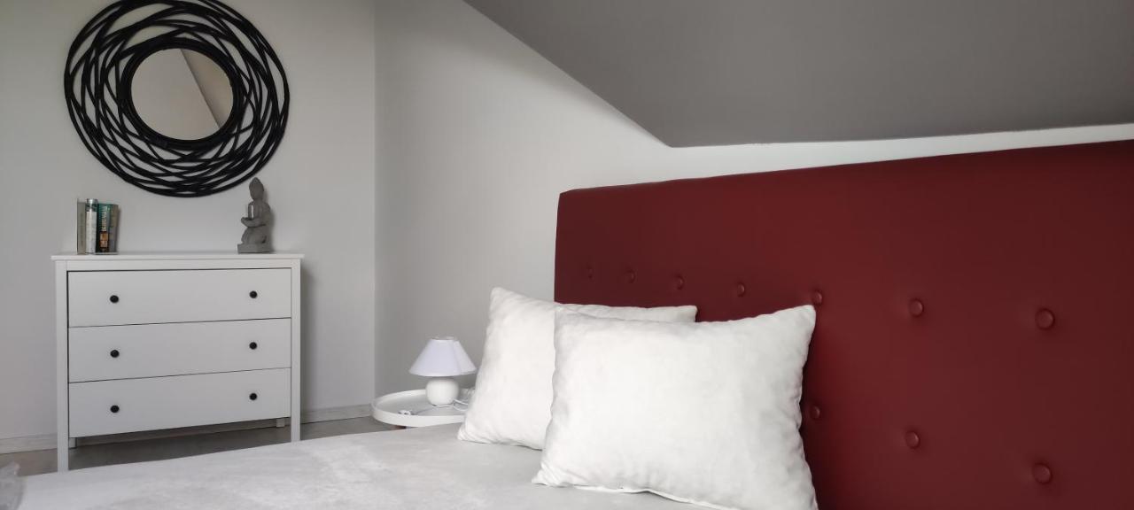 Ikon Apartman Hajduszoboszlo Luaran gambar