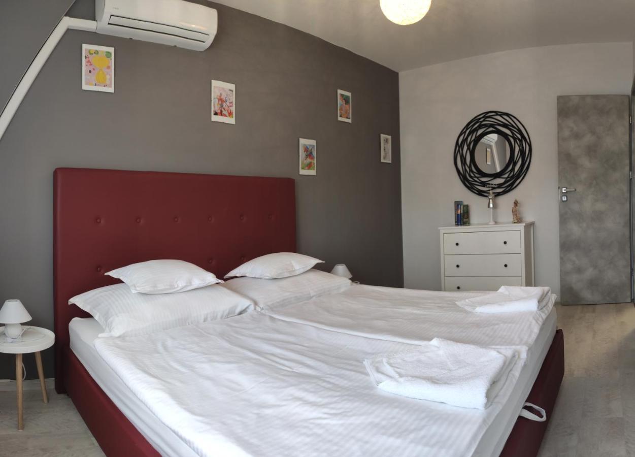 Ikon Apartman Hajduszoboszlo Luaran gambar