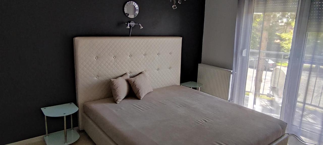 Ikon Apartman Hajduszoboszlo Luaran gambar